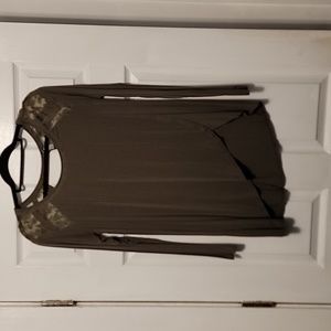 Small BKEred Hunter Green shirt